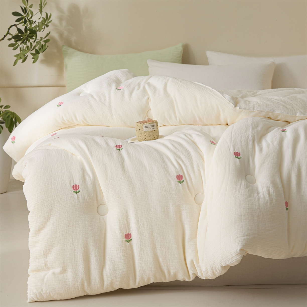 91家纺网 家纺一手货源 找家纺 创优家纺 2025新款专版绣花全棉满绣刺绣21%大豆被纯棉被芯被子春秋被加厚冬被夏被直播 郁金香