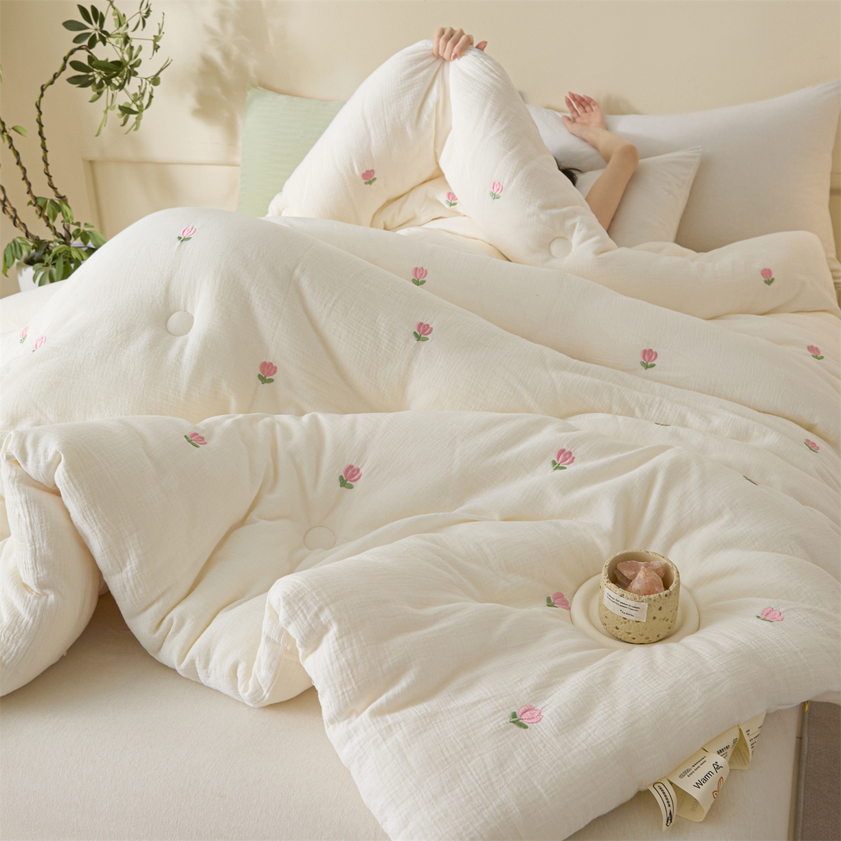 91家纺网 家纺一手货源 找家纺 创优家纺 2025新款专版绣花全棉满绣刺绣21%大豆被纯棉被芯被子春秋被加厚冬被夏被直播 郁金香