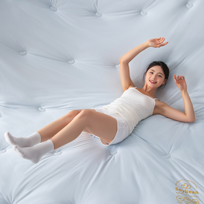 91家纺网 家纺一手货源 找家纺 栩裕纺织 2025新款纯色超柔云朵针织被被子被芯冬被 云朵被-柔和蓝+云烟灰