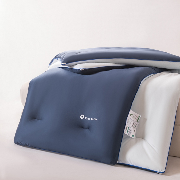 91家纺网 家纺一手货源 找家纺 栩裕纺织 2025新款纯色超柔云朵针织被被子被芯冬被 云朵被-米克诺斯蓝+云烟灰