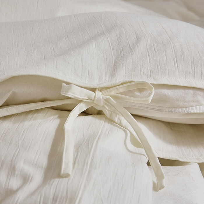 91家纺网 家纺一手货源 找家纺 贝尔 PELLHOME不染A类婴幼儿天然全棉提花大方格纯白素色日式绑带式四件套 可抖音代发 小雨点