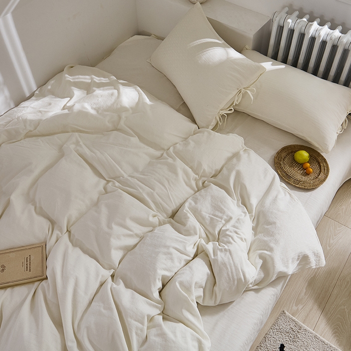 91家纺网 家纺一手货源 找家纺 贝尔 PELLHOME不染A类婴幼儿天然全棉提花大方格纯白素色日式绑带式四件套 可抖音代发 小雨点