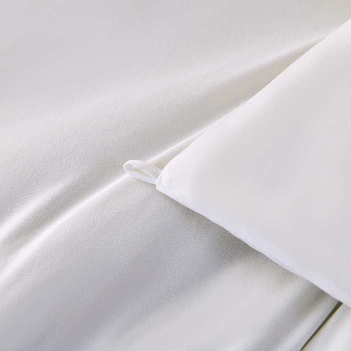 91家纺网 家纺一手货源 找家纺 爱诗诺家纺 一件代发2025年新款牛奶丝3D立体烫画大豆被春秋被直播冬被跨境电商被芯学生宿舍被子被芯 牛奶丝-白（主图2）