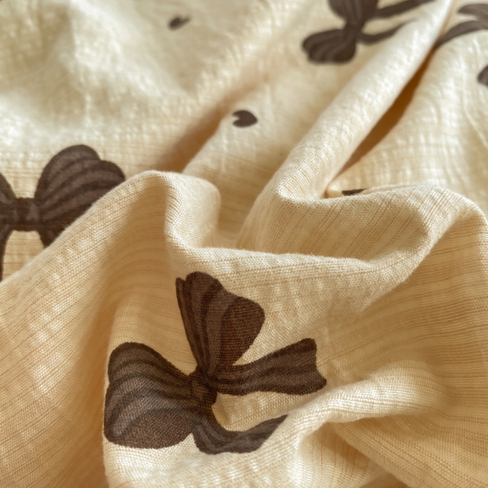 91家纺网 家纺一手货源 找家纺 欧尚 2025新款皱皱纱床盖四件套 咖色蝴蝶结