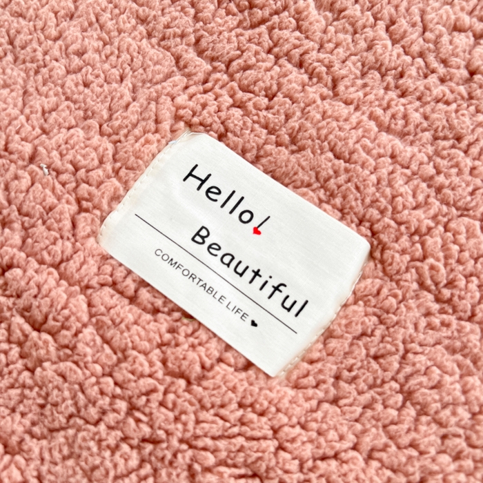 91家纺网 家纺一手货源 找家纺 （总）穆琪 2025年新款A类泡泡绒多功能毯 精致贝壳边盖毯