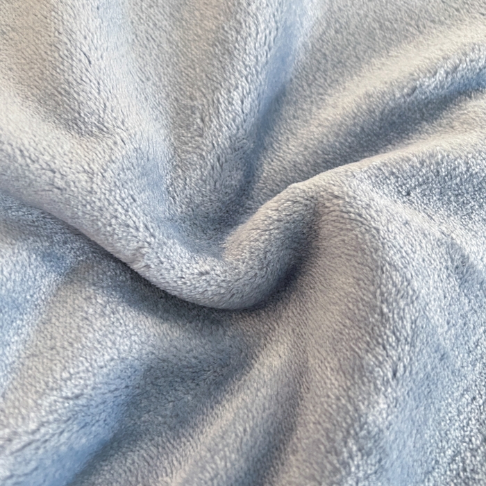 91家纺网 家纺一手货源 找家纺 穆琪 2025年新款牛奶绒盖毯 400克高克重云貂绒毛毯宽包边法莱绒毯子 冰雪蓝