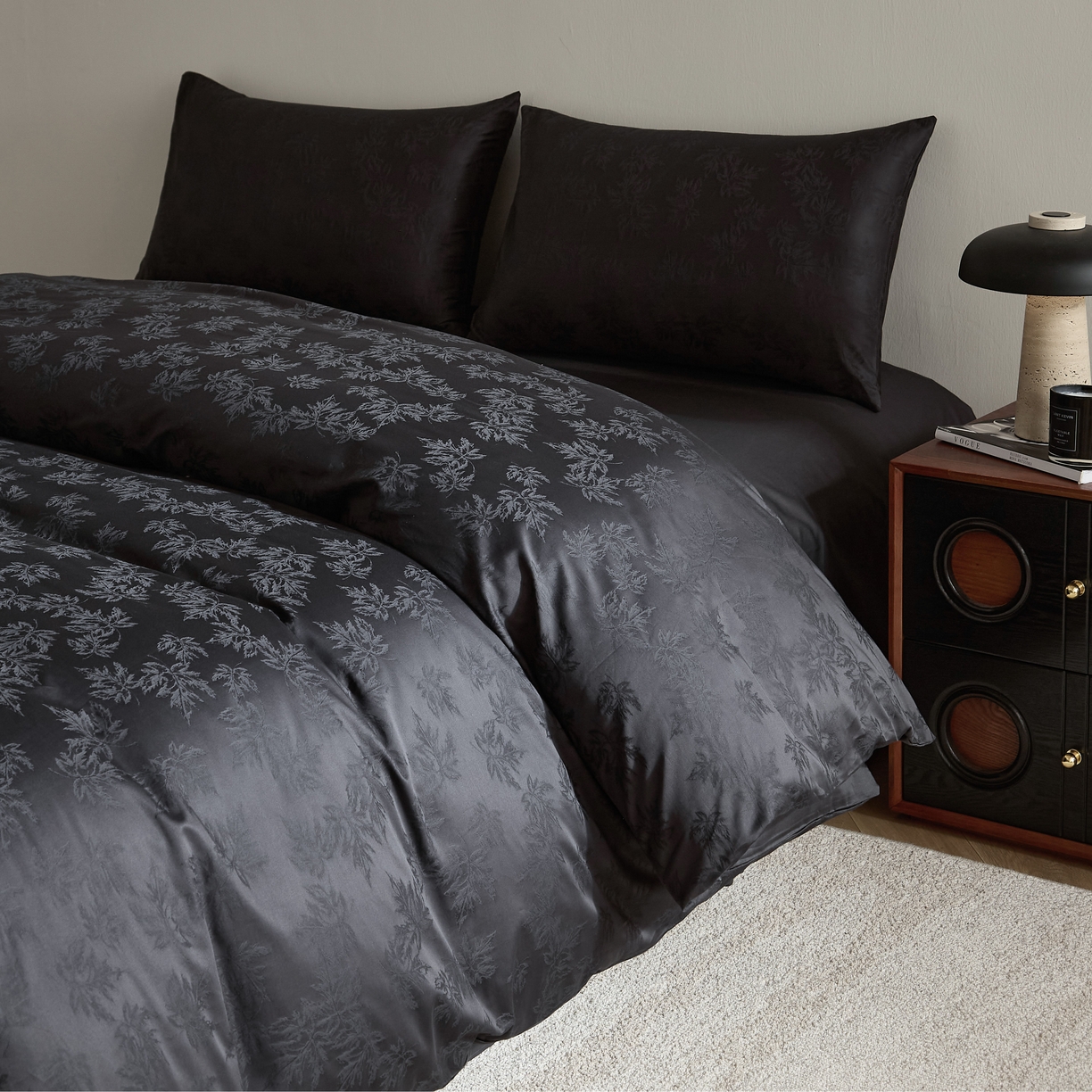 91家纺网 家纺一手货源 找家纺 （总）ONE TWO ONE 121 2025新款秋冬高支高密提花长绒棉纯棉全棉高端贡缎四件套（【提供买家秀】为了各位老板们都有利润空间，平台控价券后不得低于228/318/338元，感谢您的配合与支