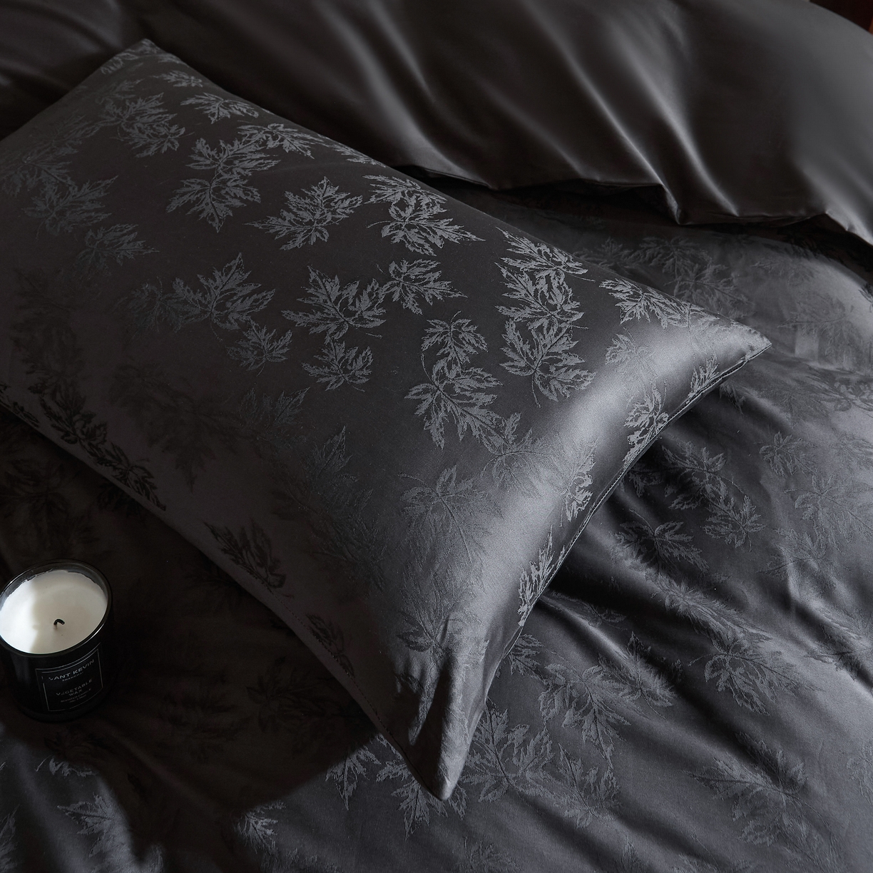 91家纺网 家纺一手货源 找家纺 ONE TWO ONE 121 2025新款秋冬高支高密提花长绒棉纯棉全棉高端贡缎四件套（【提供买家秀】为了各位老板们都有利润空间，平台控价券后不得低于228/318/338元，感谢您的配合与支持！！