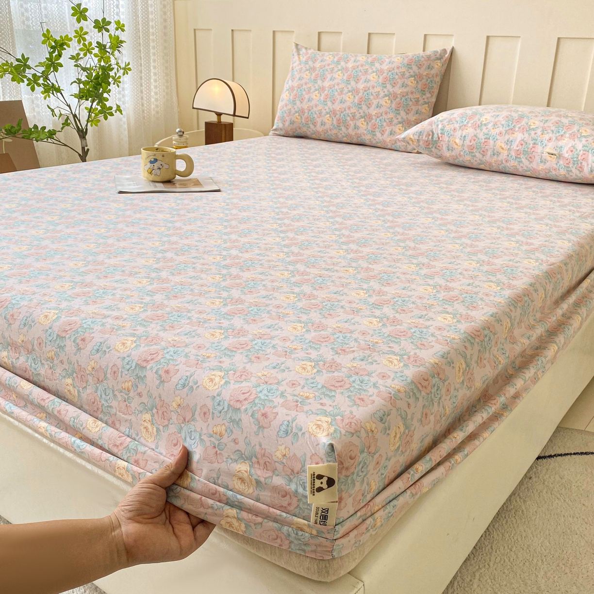 91家纺网 家纺一手货源 找家纺 首爱家纺 2025新款木棉双层纱印花床笠 百花齐放