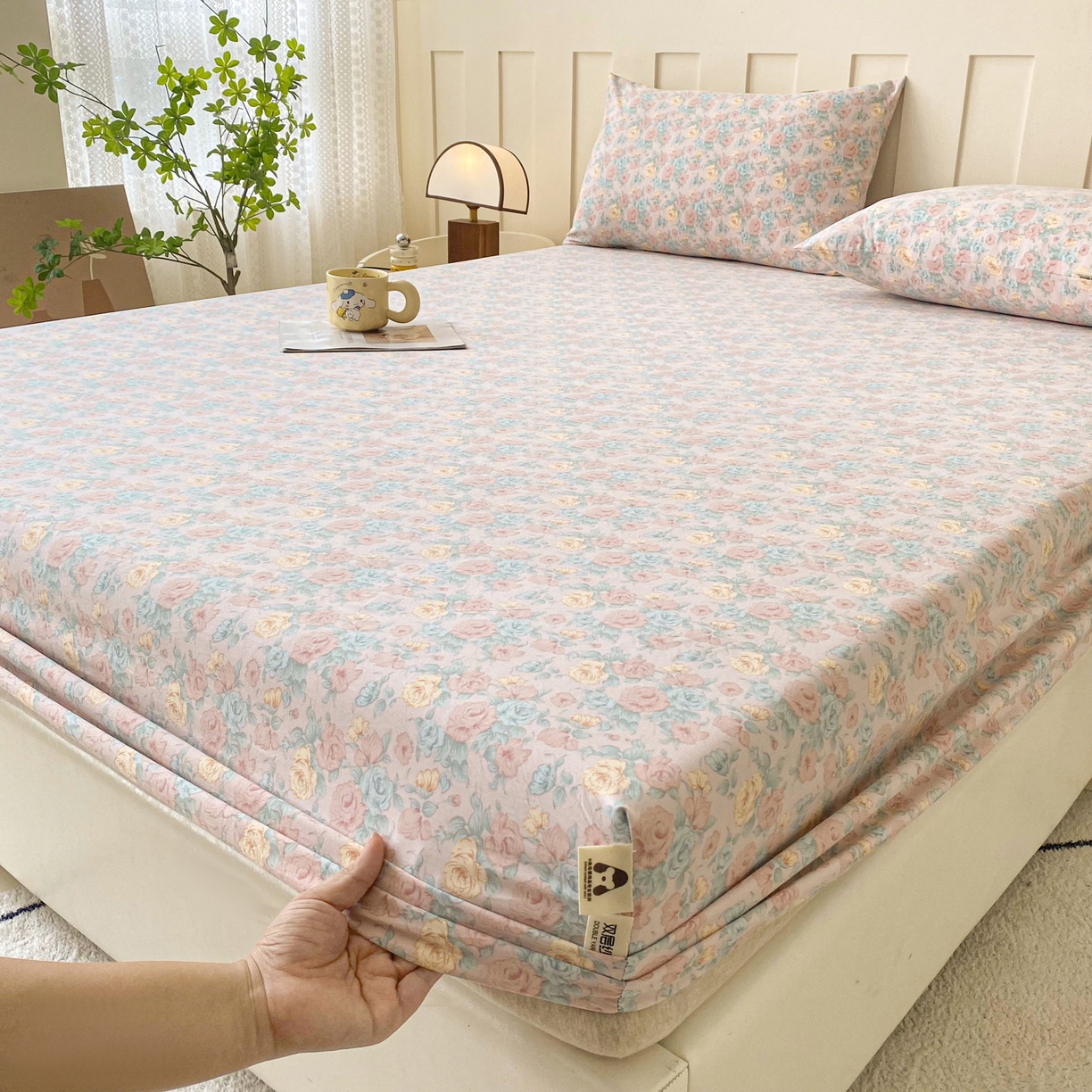 91家纺网 家纺一手货源 找家纺 首爱家纺 2025新款木棉双层纱印花床笠 百花齐放