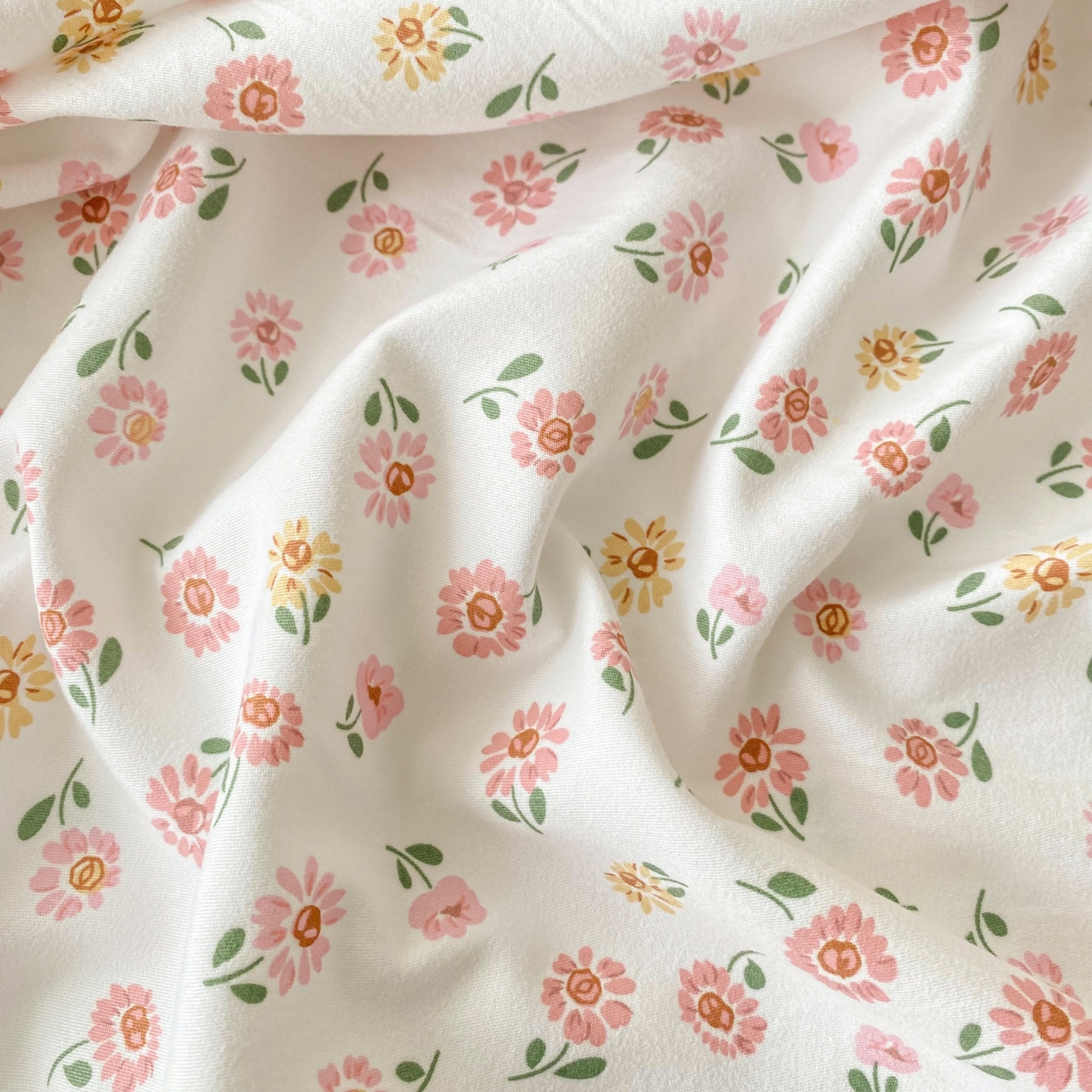 91家纺网 家纺一手货源 找家纺 首爱家纺 2025新款木棉双层纱印花床笠 花梦里