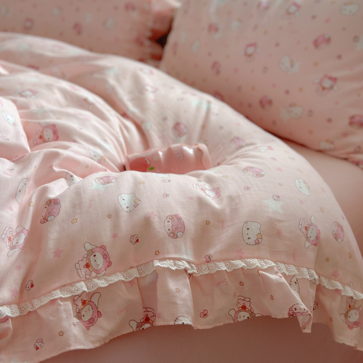 91家纺网 家纺一手货源 找家纺 淑女公社家纺 2025新款全棉纯棉双层纱四件套-可爱猫 可爱猫  粉色
