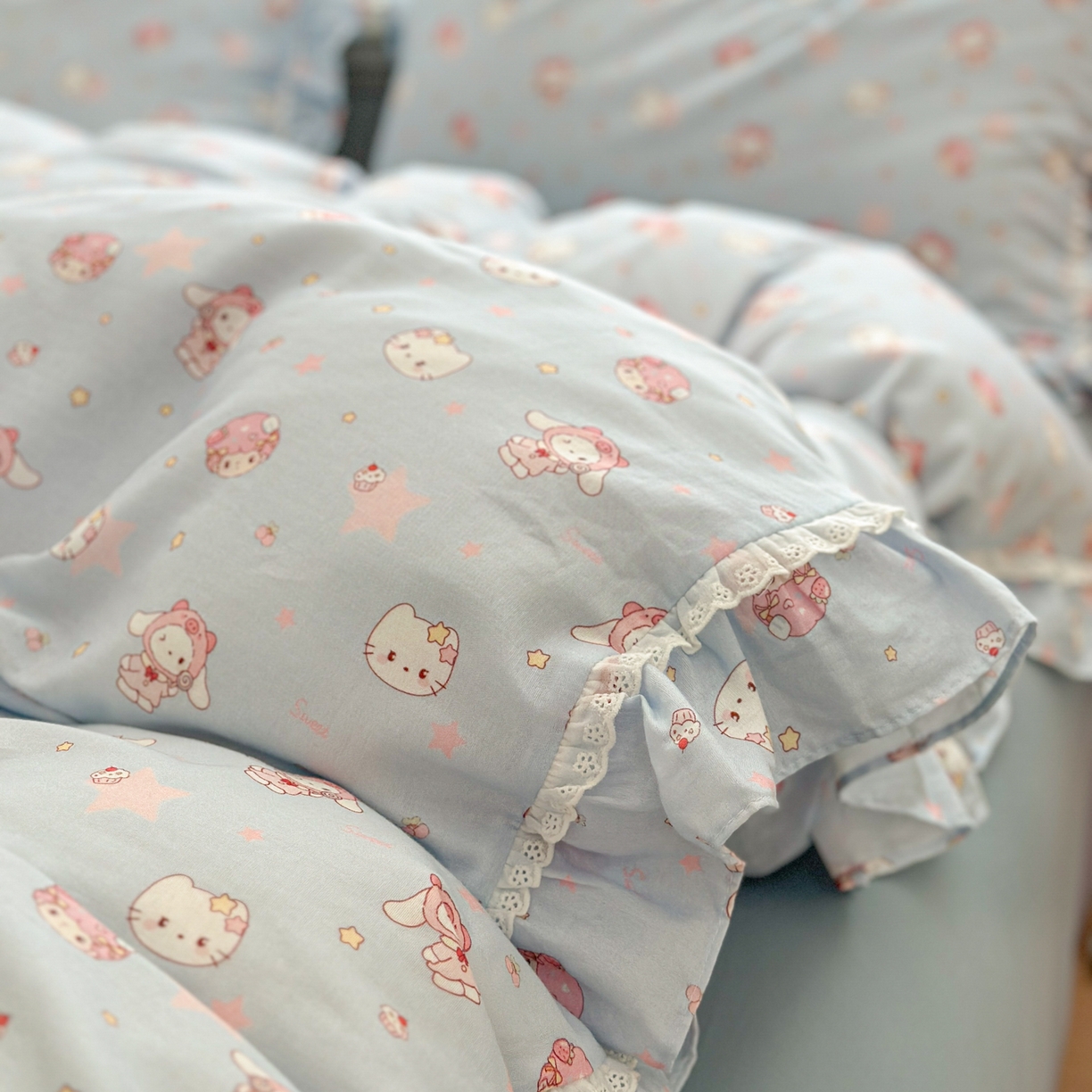 91家纺网 家纺一手货源 找家纺 淑女公社家纺 2025新款全棉纯棉双层纱四件套-可爱猫 可爱猫 蓝色