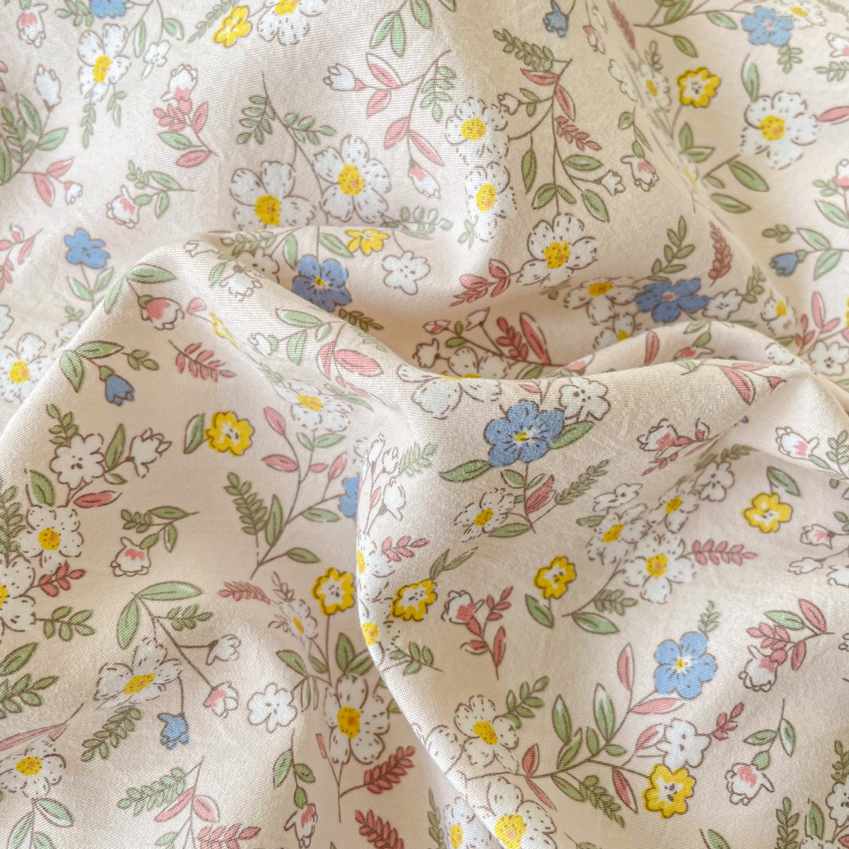 91家纺网 家纺一手货源 找家纺 首爱家纺 2025新款木棉双层纱印花床笠 花苑