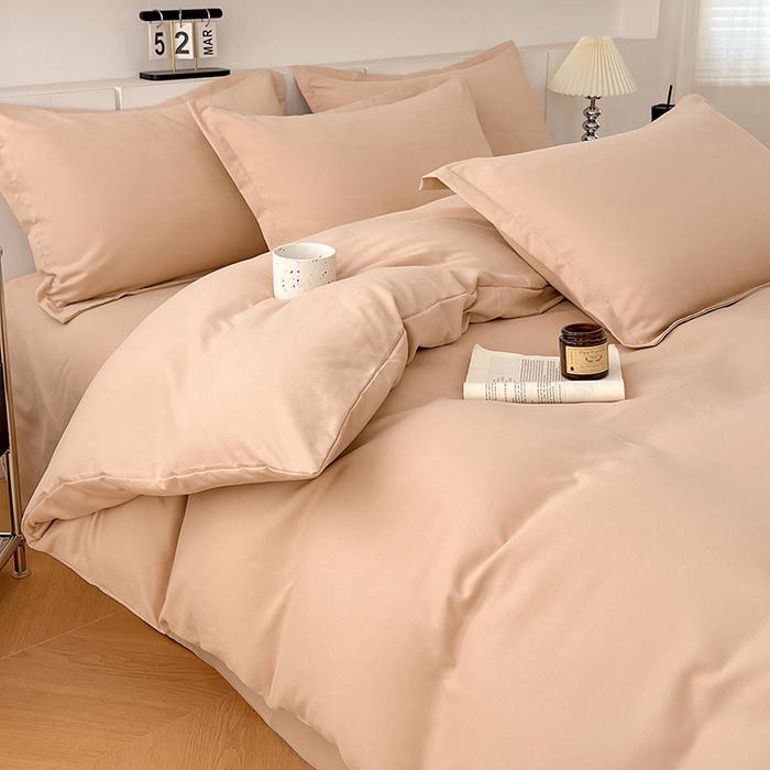 91家纺网 家纺一手货源 找家纺 世爵 2025新款热款轻奢简约风高克重纯色140克水洗磨毛四件套 驼色