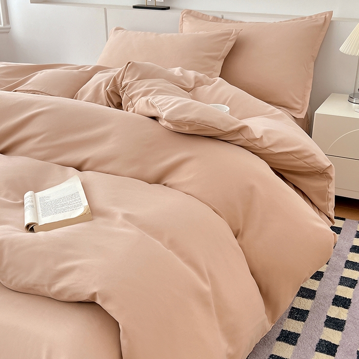 91家纺网 家纺一手货源 找家纺 世爵 2025新款热款轻奢简约风高克重纯色140克水洗磨毛四件套 驼色