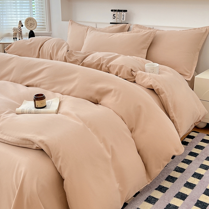 91家纺网 家纺一手货源 找家纺 世爵 2025新款热款轻奢简约风高克重纯色140克水洗磨毛四件套 驼色