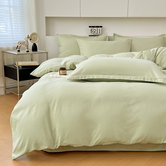 91家纺网 家纺一手货源 找家纺 世爵 2025新款热款轻奢简约风高克重纯色140克水洗磨毛四件套 绿色