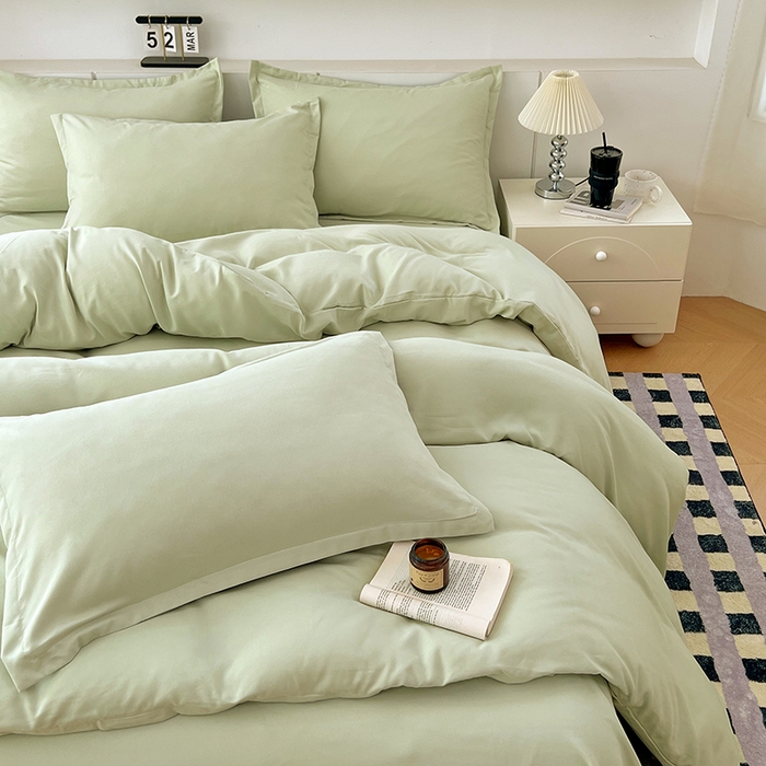 91家纺网 家纺一手货源 找家纺 世爵 2025新款热款轻奢简约风高克重纯色140克水洗磨毛四件套 绿色