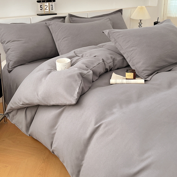 91家纺网 家纺一手货源 找家纺 世爵 2025新款热款轻奢简约风高克重纯色140克水洗磨毛四件套 灰色