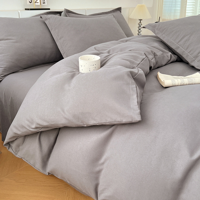 91家纺网 家纺一手货源 找家纺 世爵 2025新款热款轻奢简约风高克重纯色140克水洗磨毛四件套 灰色