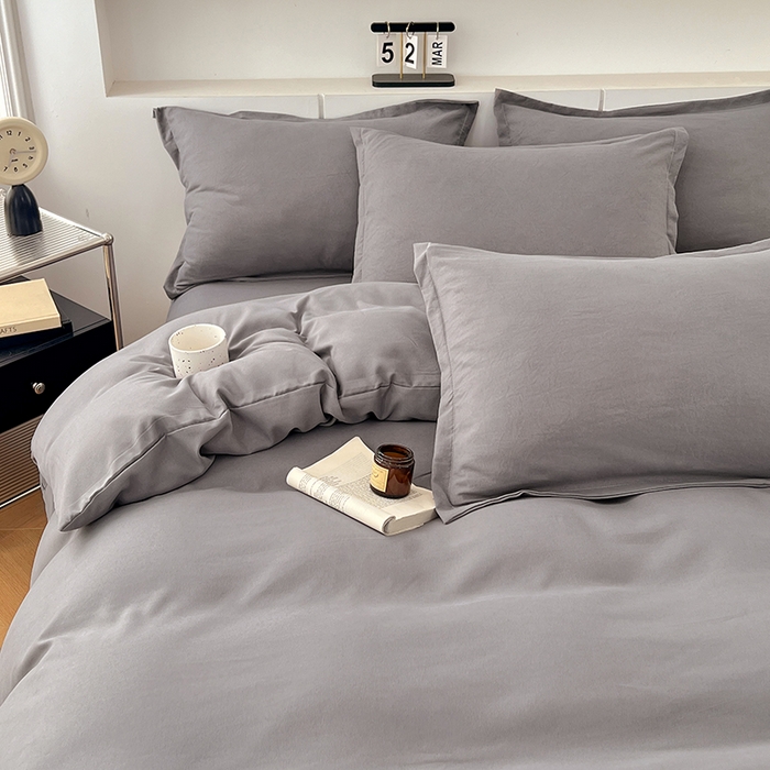 91家纺网 家纺一手货源 找家纺 世爵 2025新款热款轻奢简约风高克重纯色140克水洗磨毛四件套 灰色