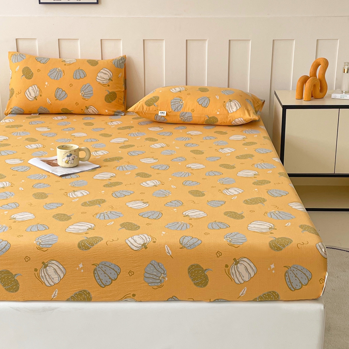 91家纺网 家纺一手货源 找家纺 首爱家纺 2025新款木棉双层纱印花床笠 可爱南瓜