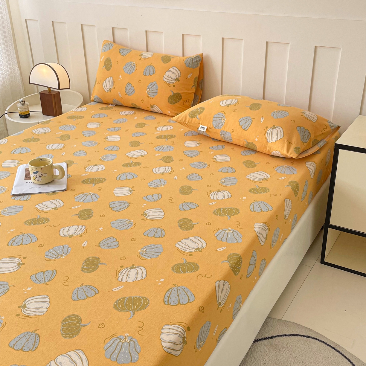 91家纺网 家纺一手货源 找家纺 首爱家纺 2025新款木棉双层纱印花床笠 可爱南瓜