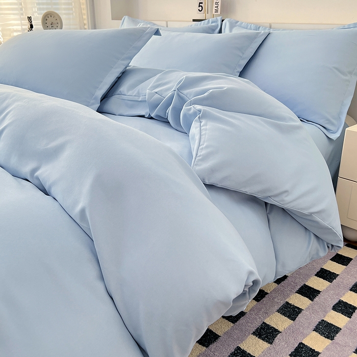 91家纺网 家纺一手货源 找家纺 世爵 2025新款热款轻奢简约风高克重纯色140克水洗磨毛四件套 天兰色