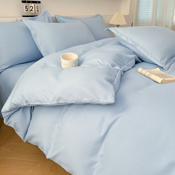 91家纺网 家纺一手货源 找家纺 世爵 2025新款热款轻奢简约风高克重纯色140克水洗磨毛四件套 天兰色