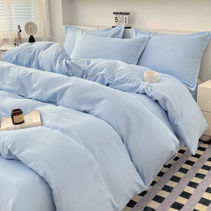 91家纺网 家纺一手货源 找家纺 世爵 2025新款热款轻奢简约风高克重纯色140克水洗磨毛四件套 天兰色