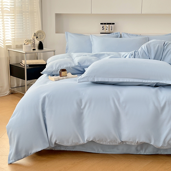 91家纺网 家纺一手货源 找家纺 世爵 2025新款热款轻奢简约风高克重纯色140克水洗磨毛四件套 天兰色