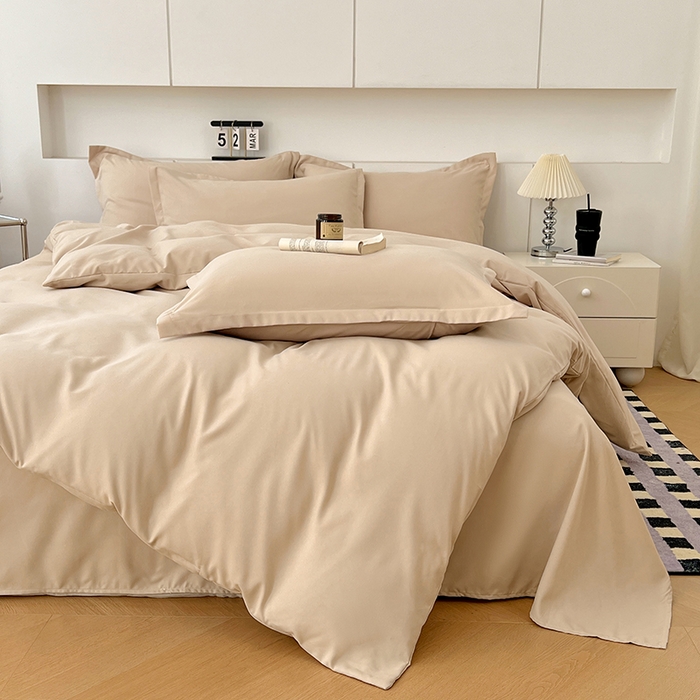 91家纺网 家纺一手货源 找家纺 世爵 2025新款热款轻奢简约风高克重纯色140克水洗磨毛四件套 卡其色