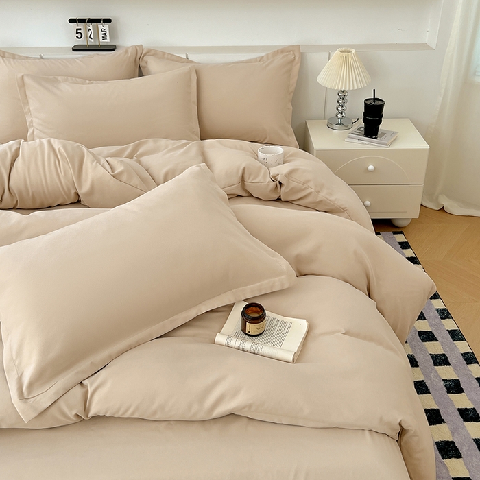 91家纺网 家纺一手货源 找家纺 世爵 2025新款热款轻奢简约风高克重纯色140克水洗磨毛四件套 卡其色