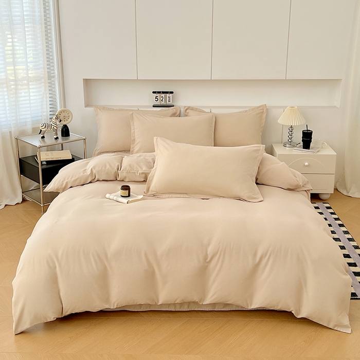 91家纺网 家纺一手货源 找家纺 世爵 2025新款热款轻奢简约风高克重纯色140克水洗磨毛四件套 卡其色