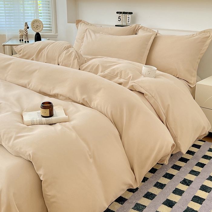 91家纺网 家纺一手货源 找家纺 世爵 2025新款热款轻奢简约风高克重纯色140克水洗磨毛四件套 卡其色