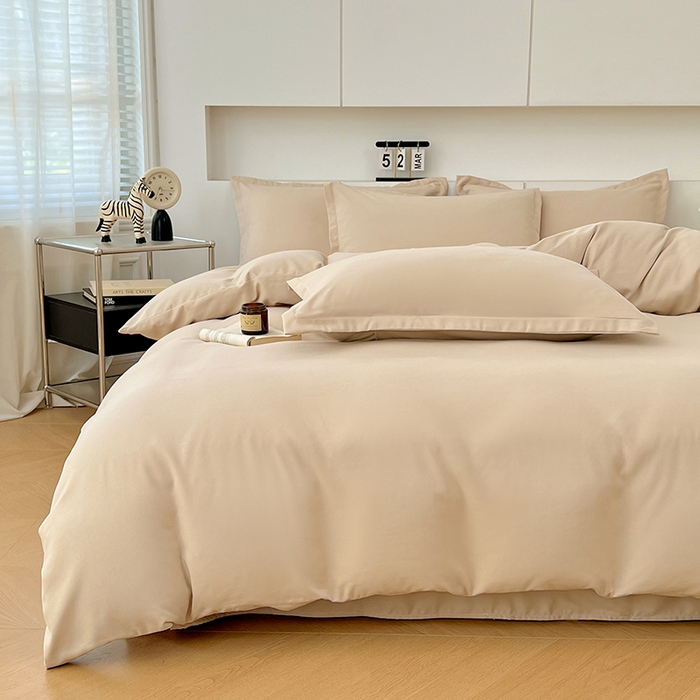 91家纺网 家纺一手货源 找家纺 世爵 2025新款热款轻奢简约风高克重纯色140克水洗磨毛四件套 卡其色