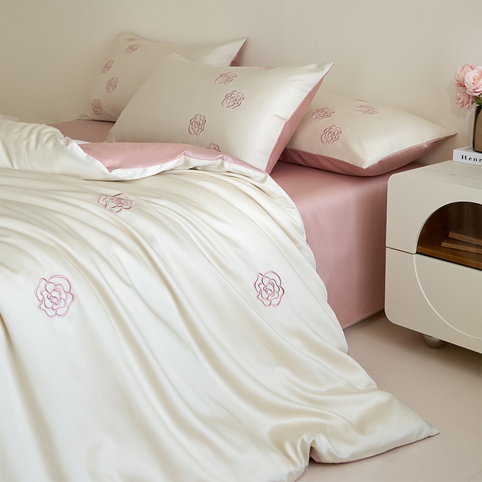 91家纺网 家纺一手货源 找家纺 （总）618家纺 2025新款A类新疆长绒棉四件套--邂逅山茶