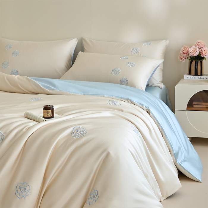 91家纺网 家纺一手货源 找家纺 618家纺 2025新款A类新疆长绒棉四件套--邂逅山茶 邂逅山茶蓝