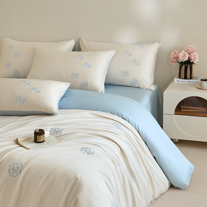 91家纺网 家纺一手货源 找家纺 618家纺 2025新款A类新疆长绒棉四件套--邂逅山茶 邂逅山茶蓝