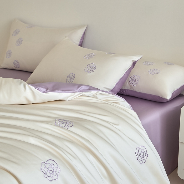 91家纺网 家纺一手货源 找家纺 618家纺 2025新款A类新疆长绒棉四件套--邂逅山茶 邂逅山茶紫