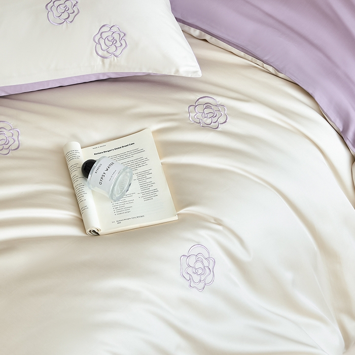 91家纺网 家纺一手货源 找家纺 618家纺 2025新款A类新疆长绒棉四件套--邂逅山茶 邂逅山茶紫