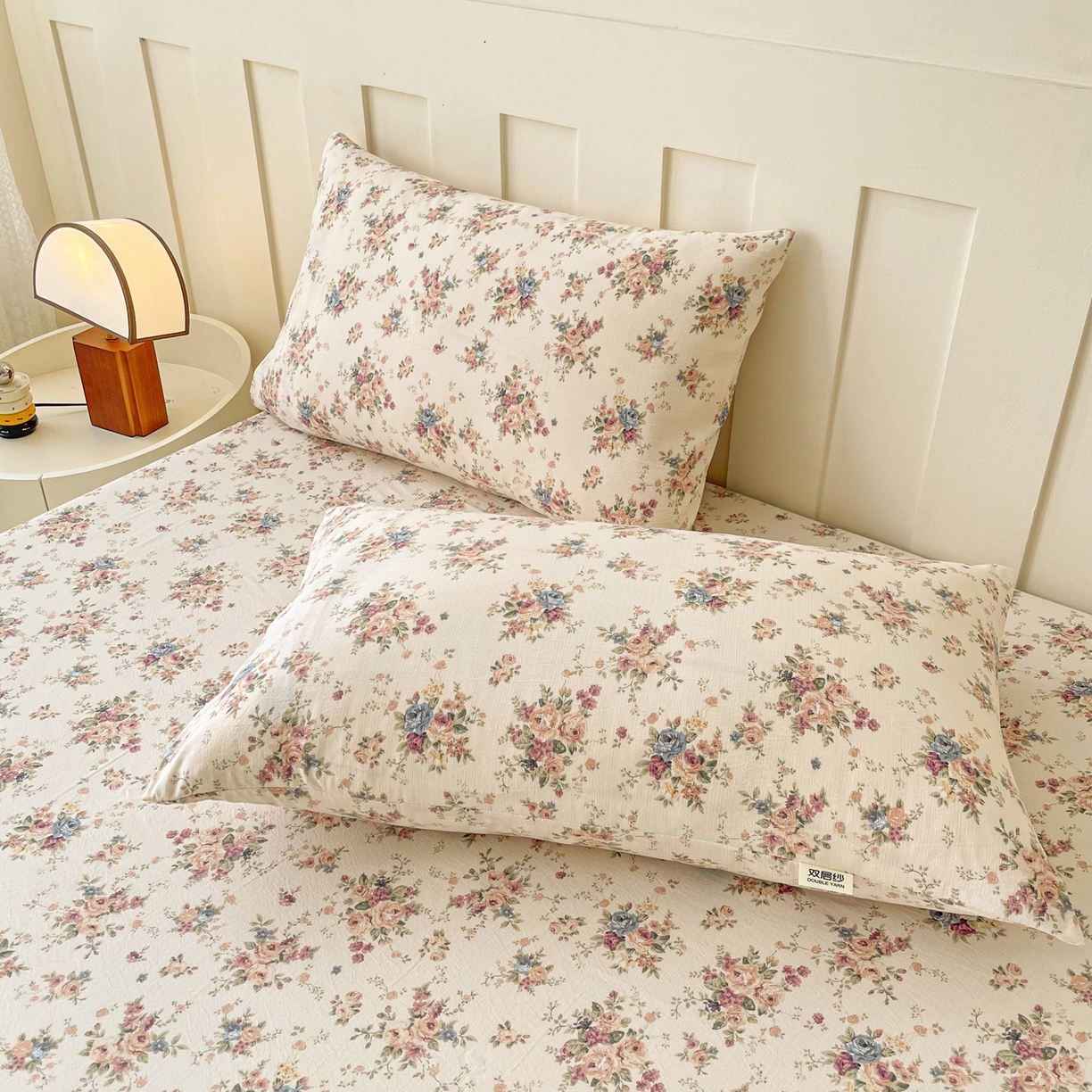 91家纺网 家纺一手货源 找家纺 首爱家纺 2025新款木棉双层纱印花床笠 兰亭