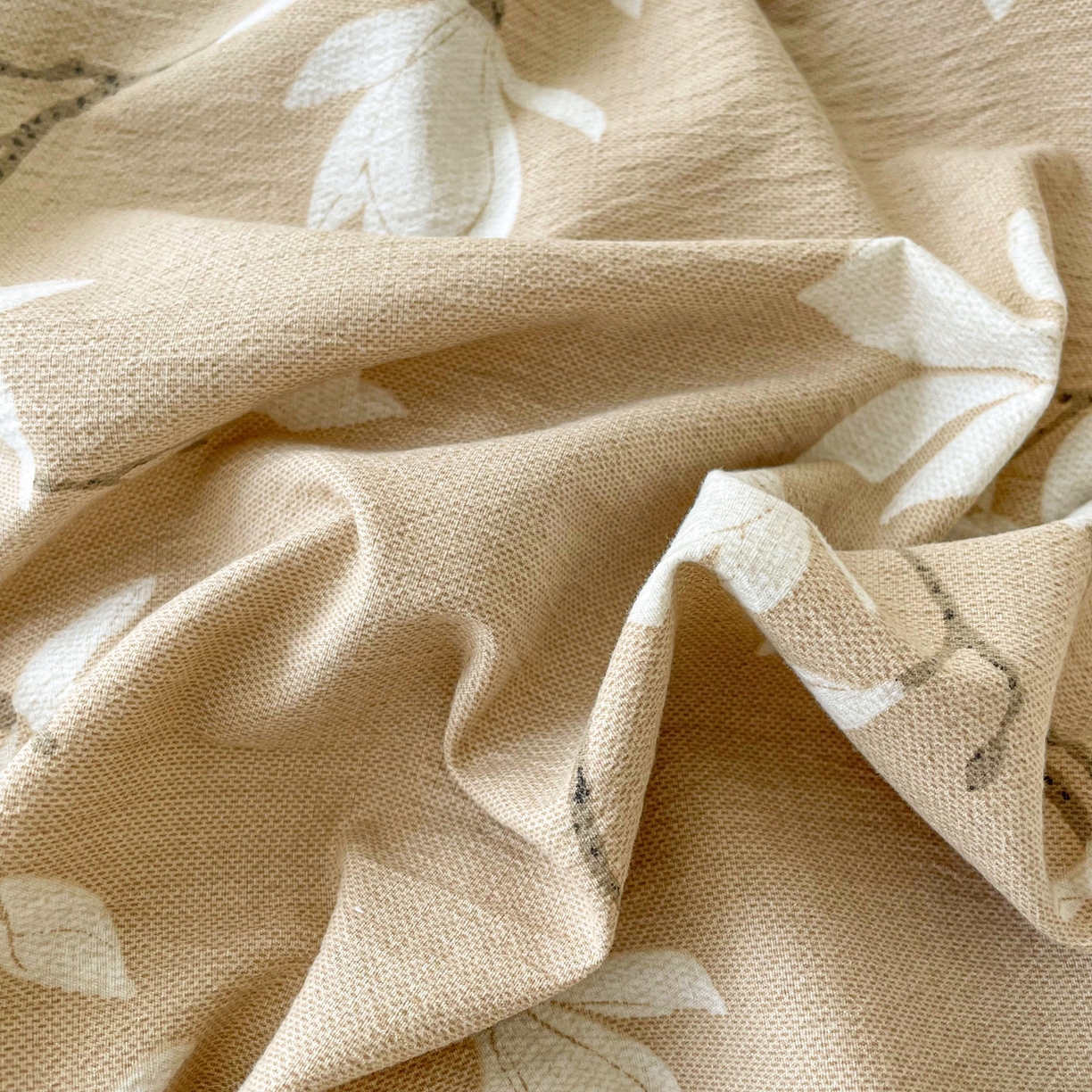 91家纺网 家纺一手货源 找家纺 首爱家纺 2025新款木棉双层纱印花床笠 满园芳华