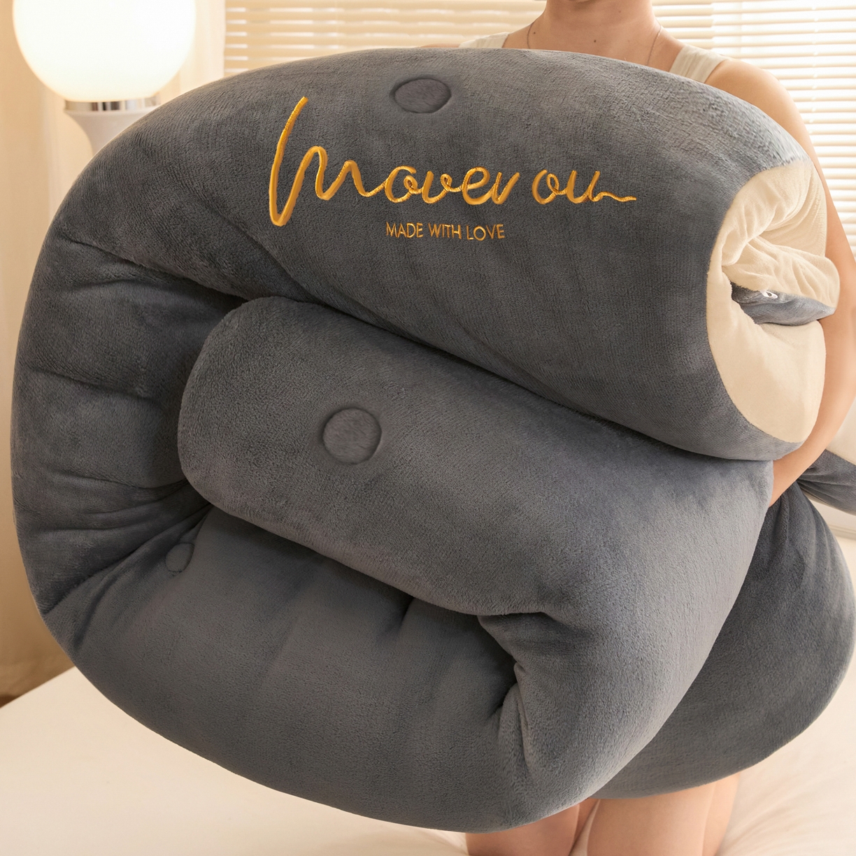 暖芯家纺 2025新款双拼色绣花牛奶绒冬被被子被芯 绅士灰