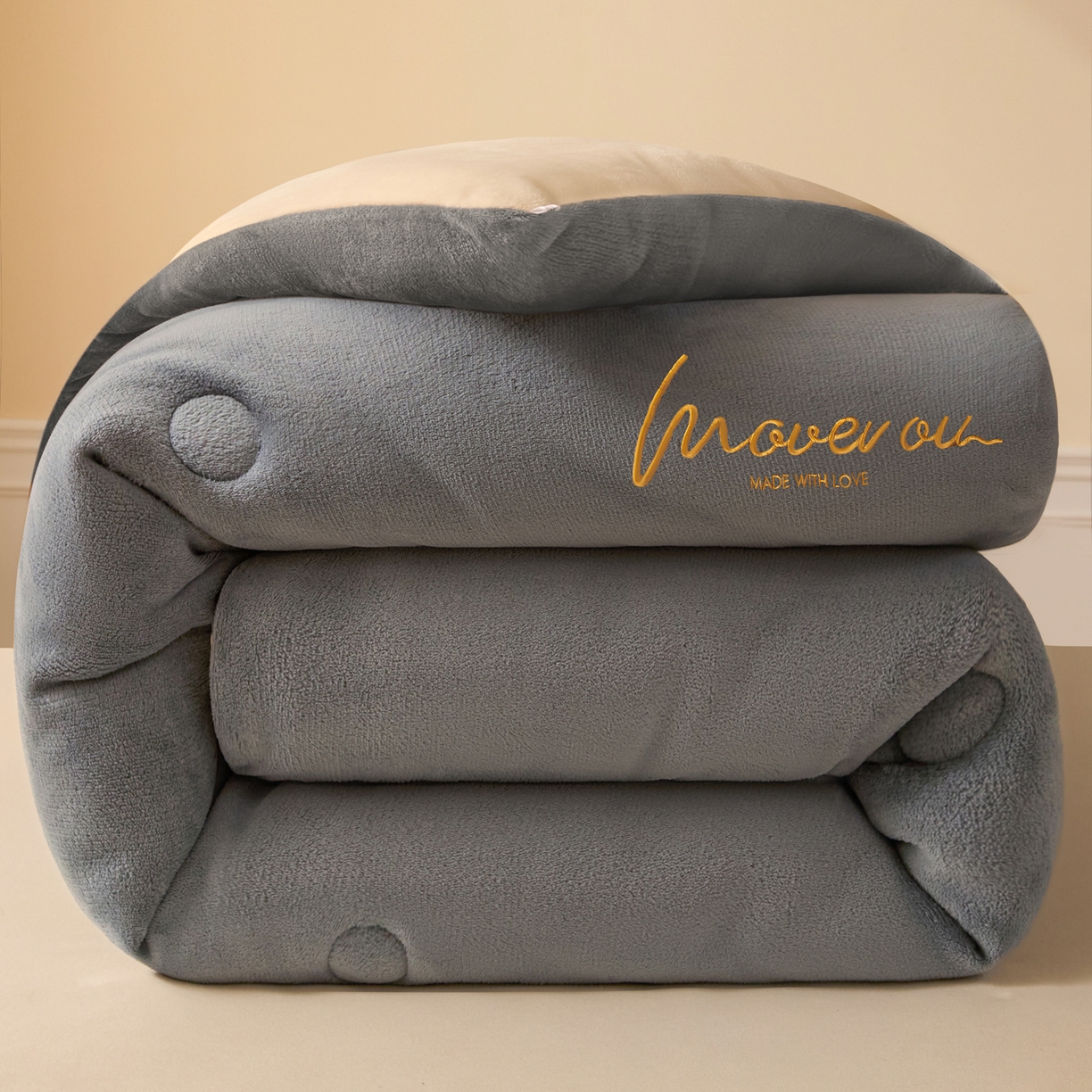 91家纺网 家纺一手货源 找家纺 暖芯家纺 2025新款双拼色绣花牛奶绒冬被被子被芯 绅士灰