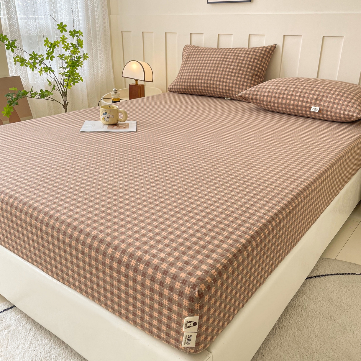 91家纺网 家纺一手货源 找家纺 首爱家纺 2025新款木棉双层纱印花床笠 素红格