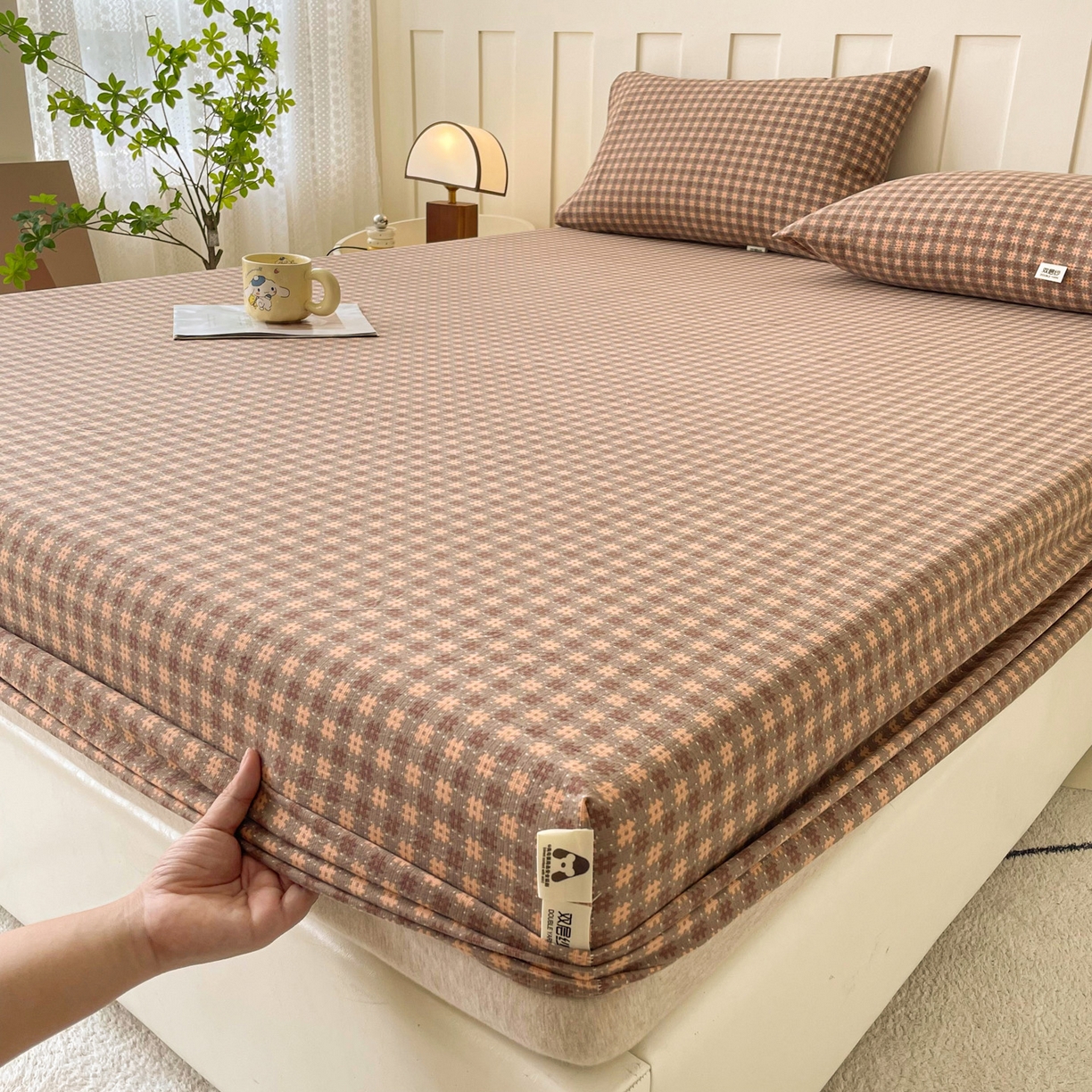 91家纺网 家纺一手货源 找家纺 首爱家纺 2025新款木棉双层纱印花床笠 素红格