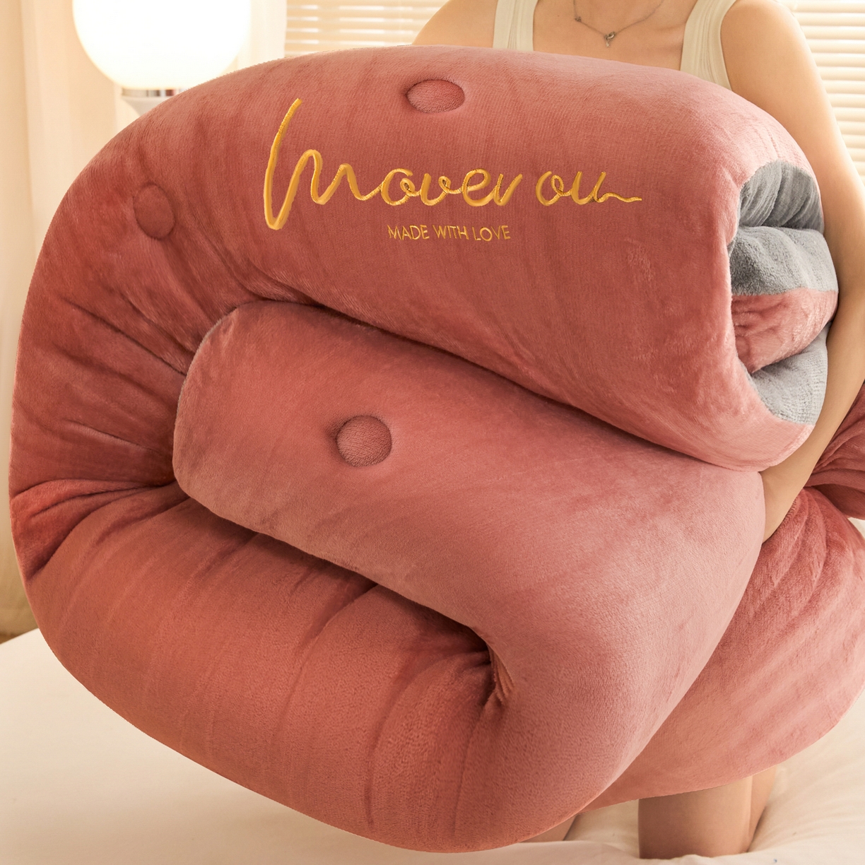 暖芯家纺 2025新款双拼色绣花牛奶绒冬被被子被芯 深豆沙