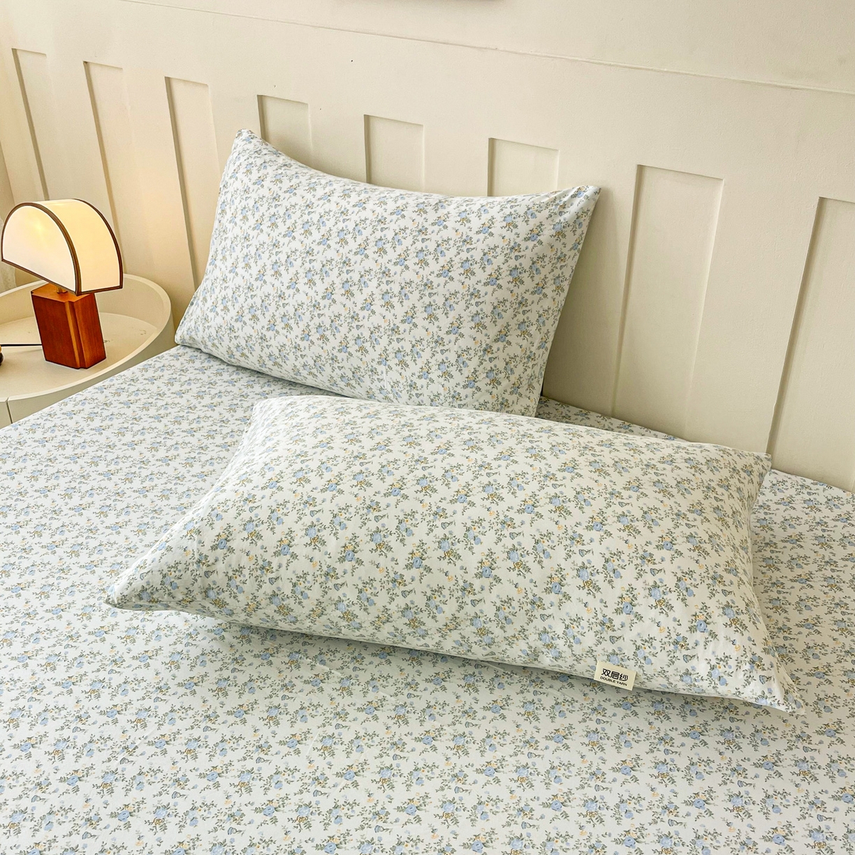 91家纺网 家纺一手货源 找家纺 首爱家纺 2025新款木棉双层纱印花床笠 婷语花间